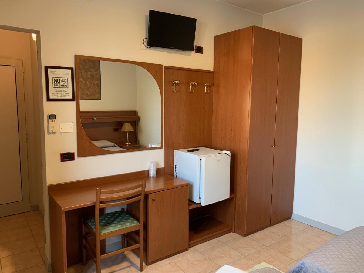 Hotel Regina Campolongo Maggiore Экстерьер фото