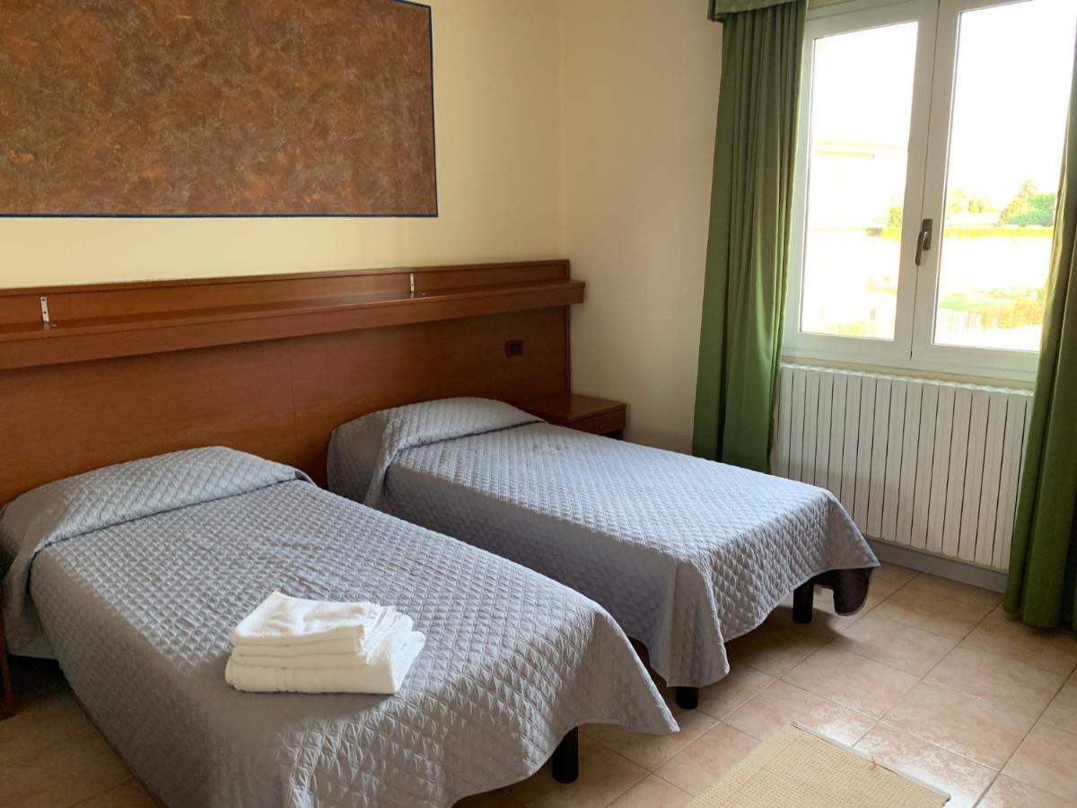Hotel Regina Campolongo Maggiore Экстерьер фото